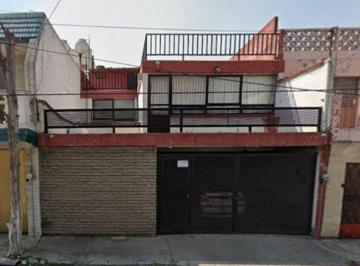 Casa de 3 habitaciones, Coyoacán · Casa de 150 m² con 3 Recámaras en Venta en Prado Churubusco