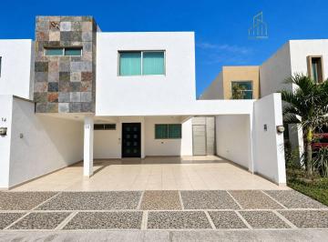 Casa · 189m² · 3 Recámaras · 2 Estacionamientos · Casa en Venta en Fraccionamiento Lomas del Sol