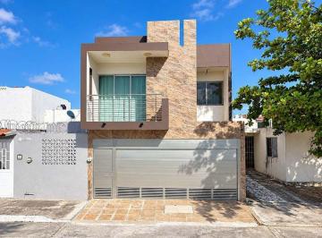 Casa · 140m² · 3 Recámaras · Casa - Fraccionamiento Puente Moreno