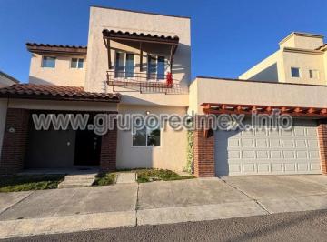 Casa en condominio de 3 habitaciones, Querétaro · Casa en Renta en Livenza, La Vista Residencial, Queretaro