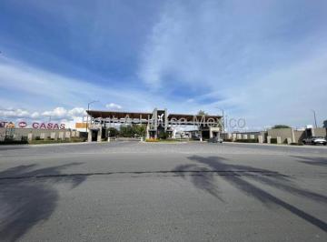 Terreno / Lote , Corregidora · Corregidora Vendo Terreno en Hacienda La Carlota 210 m Regulares - 9.5 Frente 22 Largo