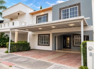 Casa de 3 habitaciones, León · Casa en Renta en Hacienda del Campestre