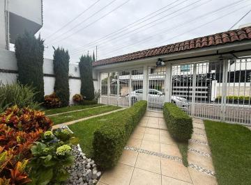 Casa de 3 habitaciones, Tlalpan · Bellísima Casa, Impecable, Soleada, Dentro del Fraccionamiento Colinas del Bosque