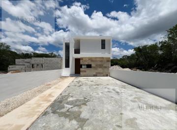 Villa · 336m² · 3 Recámaras · 4 Estacionamientos · Villa en Venta de 3 Recámaras en Dzityá