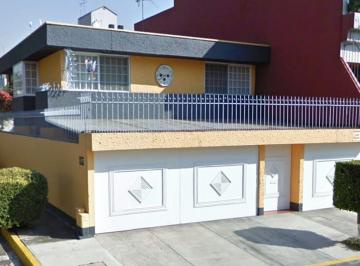 Casa de 4 habitaciones, Coyoacán · Venta de Casa en Ciudad Deméxico Col Paseos Detaxqueña