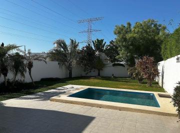fd31268a5a1f464c6d03855020338a6d66ad4338f5b1b58bfbc6d110046cc8b8 · Amplia Casa en Temozon con Excelente Ubicación