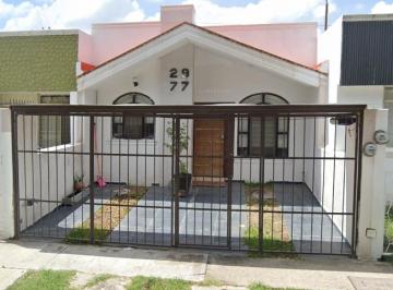 Casa de 3 habitaciones, Zapopan · Amplia Casa en Zapopan, Jalisco