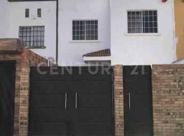 Casa · 96m² · 3 Recámaras · 1 Estacionamiento · Casa en Renta en Fraccionamiento Vistas de Oriente, Aguascalientes