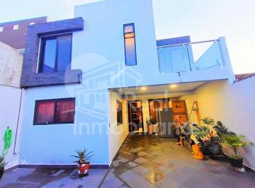 Casa · 150m² · 3 Recámaras · 2 Estacionamientos · Casa en Cumbria