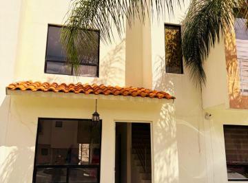 Casa de 3 habitaciones, Querétaro · Casa en Venta en Sonterra, Querétaro | Privada Encinos