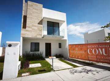 Casa · 154m² · 3 Recámaras · 2 Estacionamientos · Casa en Fraccionamiento La Rioja