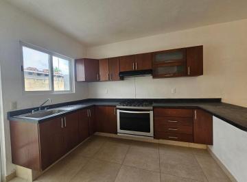 Casa de 3 habitaciones, Tequisquiapan · Casa en Venta de un Nivel en Tequisquiapan