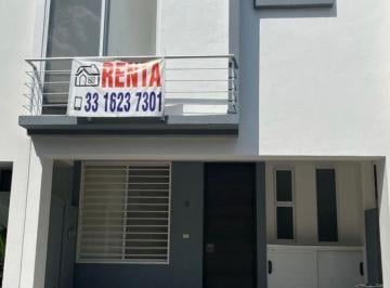 Casa en condominio de 3 habitaciones, Zapopan · Casa en Venta en Coto