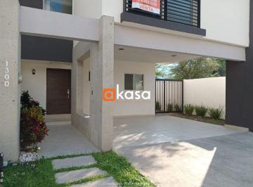 Casa de 4 habitaciones, Monterrey · Casa en Renta Amura Residencial, Carretera Nacional