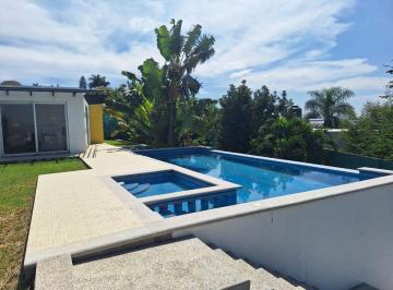 Casa de 3 habitaciones, Jiutepec · Casa de 1196 m² con 3 Recámaras en Venta en Pueblo Cliserio Alanis, Jiutepec, Mor