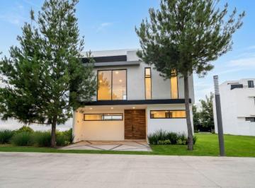 Casa en condominio de 5 habitaciones, Zapopan · Casa de 5 Recámaras Solares Privanza Ponto Zona Real
