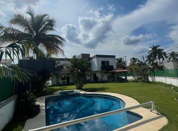 8bd2cbd5e87df3197c550059f97058ff175354d457ebc623c4bc9d811c24df50 · Casa Amplia Remodelada Cerca del Lago / Lomas de Cocoyoc
