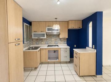 Foto 1 · Casa en Condominio en Renta en Jardines de Miraflores, San Pedro Tlaquepaque, Jalisco