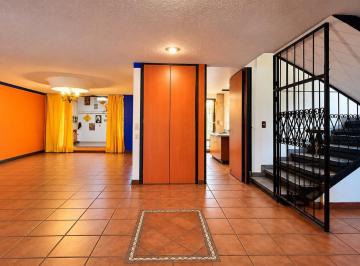 Casa · 504m² · 4 Recámaras · 3 Estacionamientos · Casa en Venta en Fraccionamiento en Lomas de Tarango