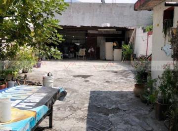 Casa · 172m² · 2 Recámaras · 1 Estacionamiento · Casa en Venta en San Pedro