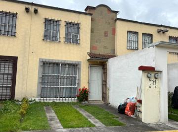 Casa · 135m² · 3 Recámaras · 1 Estacionamiento · Casa en Renta en Hacienda del Valle II, San Mateo Otzacatipan, Estado de México. - (4)