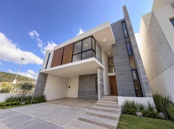 Casa de 5 habitaciones, San Luis Potosí · Casa en Venta en Club de Golf La Loma, San Luis Potosí