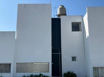 Casa de 3 habitaciones, San Francisco de los Romo · Casa en Renta en Quetzales 3 Recámaras con Clóset y Espacios Funcionales