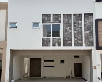 Casa · 285m² · 3 Recámaras · 3 Estacionamientos · Hermosa Casa en Col. San Gerardo, El Barro, Santiago, N. L.