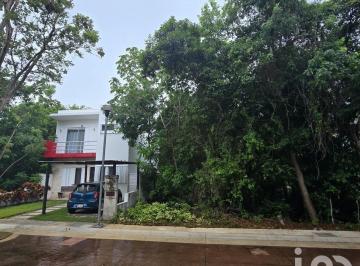 Terreno / Lote · 160m² · 1 Estacionamiento · Terreno en Venta en Punta Vista