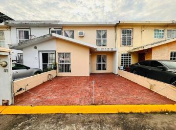 679a1831de5ebb281f807d91421c91ea8e42bc9ea76df0dfdac8bcf037de36d7 · Casa en Venta en Veracruz con Hab. en P. B. en Privada, Fracc. Laguna Leal