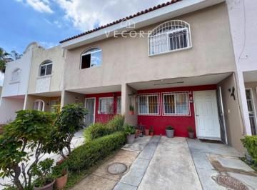 1 · Casa en Venta en Santa Margarita, Zapopan