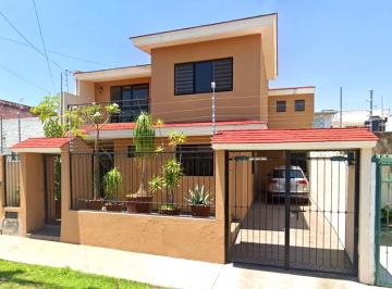 Casa de 3 habitaciones, Zapopan · Excelente Oportunidad: Casa en Remate En, Las Águilas, Zapopan, Jalisco