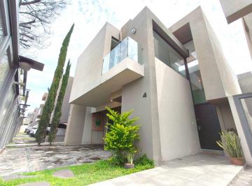 Casa de 3 habitaciones, Querétaro · Casa en Venta en El Refugio | Amplia, Moderna y con Casa Club, Alberca y Gimnasio