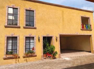 Hermosa casa estilo Colonial · Se Renta Casa Estilo Colonial