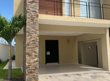 Casa · 3 Recámaras · 2 Estacionamientos · Casa en Venta Fracc. Marsella, Col. Los Pinos, Tampico, Tam. Cel.
