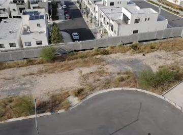 Terreno / Lote · 307m² · Terreno en Dominio Cumbres