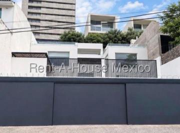 Casa de 3 habitaciones, Querétaro · Casa en Venta en Loma Dorada con Alberca