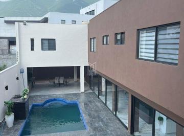 d45e8fd699511a38cecbd31b3c4ddc2c456432f394f8a6ef71d7d7983849360a · 1130 - Residencia de Lujo en Venta El Uro, Carretera Nacional