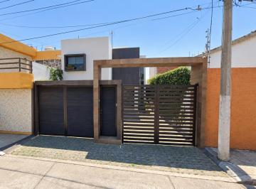 Casa de 4 habitaciones, Irapuato · Bonito Hogar en Col Rancho Grande, Acámbaro, Guanajuato.