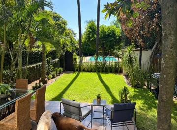 Casa de 3 habitaciones, Cuernavaca · Casa Amueblada en Delicias, 3 Recámaras, Jardín y Alberca.