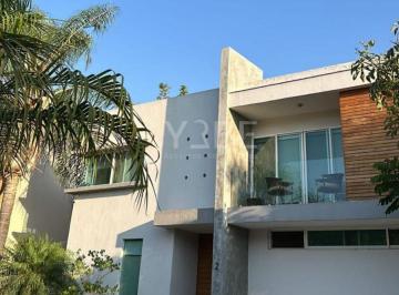 Casa de 3 habitaciones, Zapopan · Casa Amueblada en Renta en Valle Real
