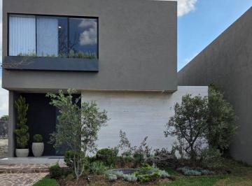 Casa de 3 habitaciones, León · Casa de 360 m² con 3 Recámaras en Venta en La Campiña Francesa, Leon Guanajuato