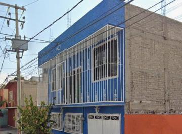 Casa de 4 habitaciones, Nezahualcóyotl · ¡Casa en Venta en Colonia Benito Juárez, Nezahualcóyotl, Estado de México!