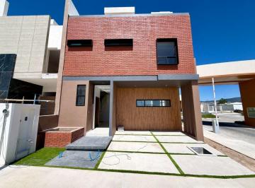 Casa de 3 habitaciones, Mineral de la Reforma · Casa en Venta en Pachuca Villa Airosa Esquina con 3 Recámaras, 4.5 Baños, Multifuncional y Roof