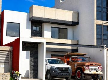 Casa de 4 habitaciones, Metepec · Casa en Venta en Metepec