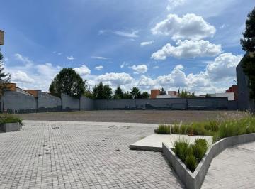 Terreno / Lote · 1730m² · Renta de Terreno en Plaza Comercial en Boulevard Atlixco