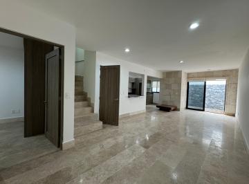 Casa de 4 habitaciones, Querétaro · Oportunidad! Venta de Casa en Refugio, Queretaro. Habitación en Pb