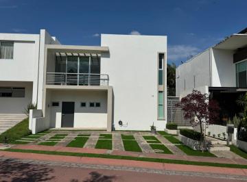 Casa en condominio de 3 habitaciones, Tlajomulco de Zúñiga · Casa en Renta La Rioja