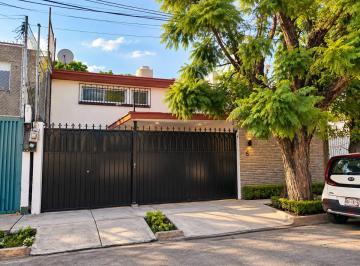 Casa de 5 habitaciones, Naucalpan de Juárez · Se Vende Cómoda y Hermosa Casa en Echegaray con Excelente Ubicación