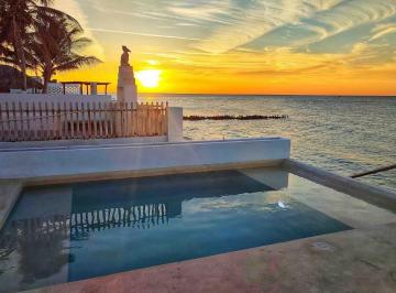 f8abc2833473e6a5bc4383642925a191000937705e548884e343a18cdd5a3f94 · Casa Frente Al Mar con 2 Departamentos y 2 Albercas - Chelem
